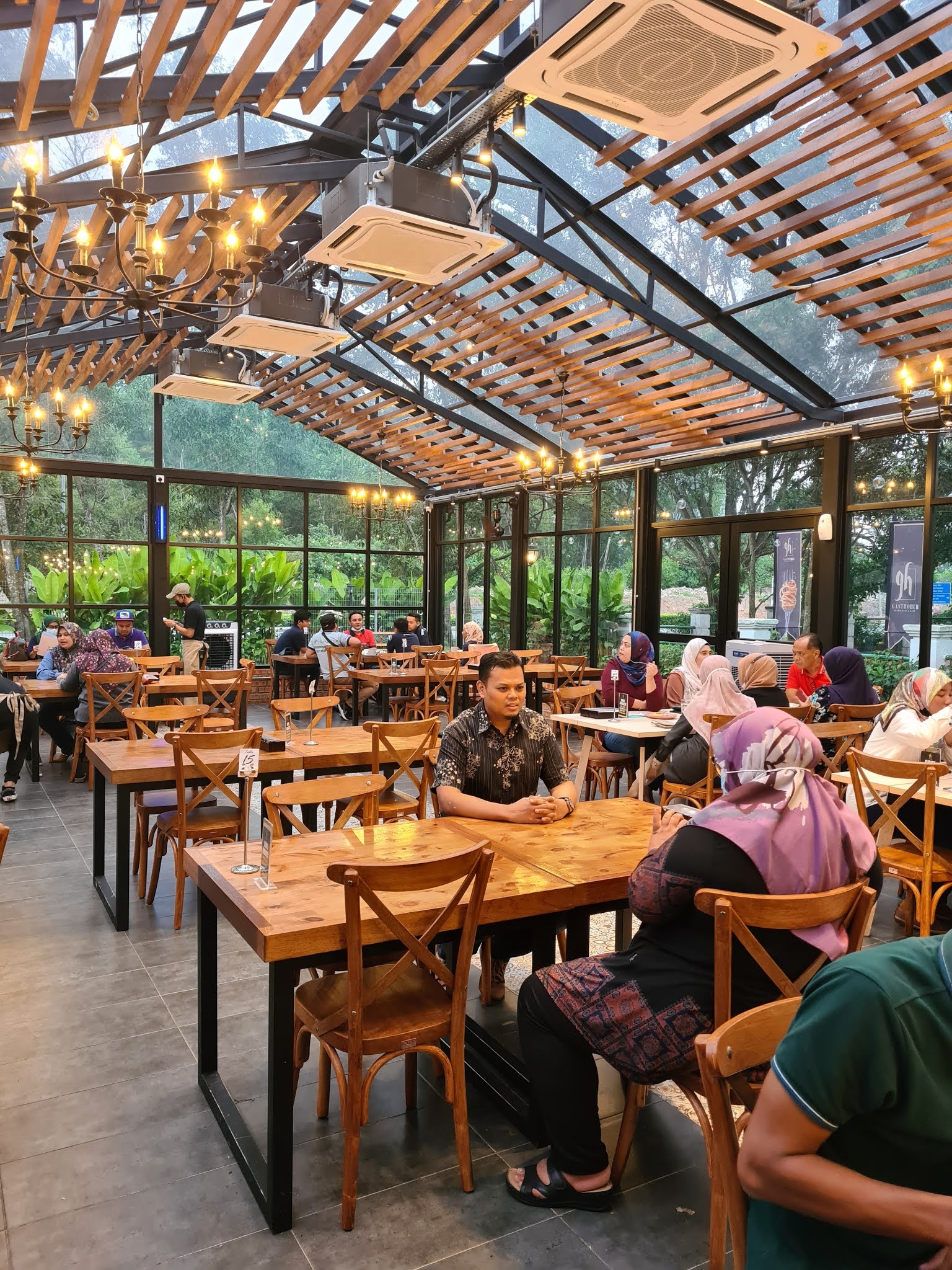 WANDERLUST DJ Gastrohub, Bandar Baru Nilai