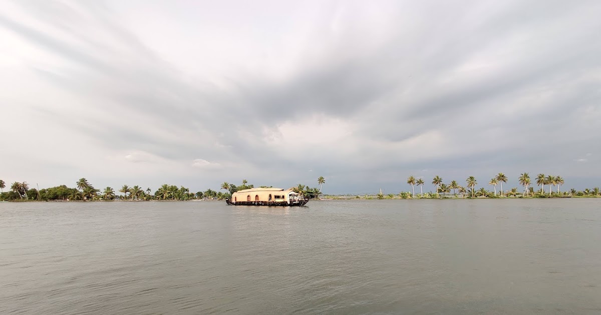 A Day In An Alleppy Houseboat