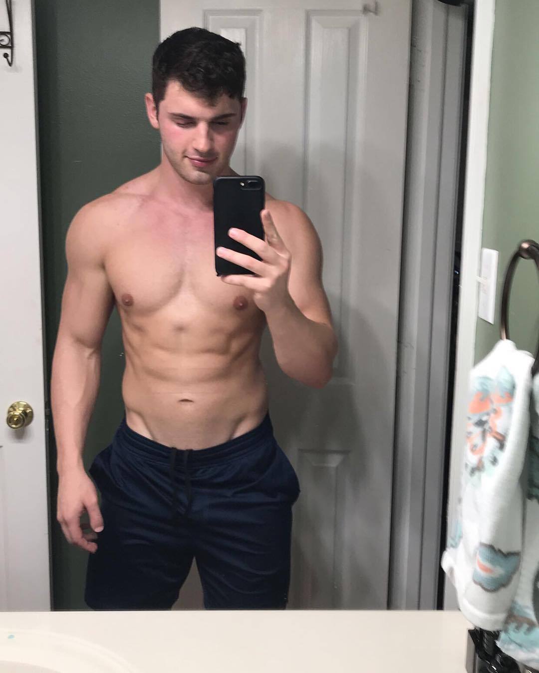 cute-shirtless-fit-boyfriend-big-nipples