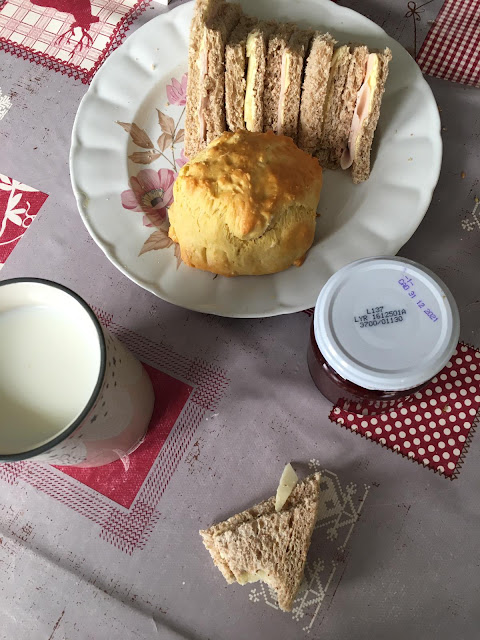 Welcome English scones2