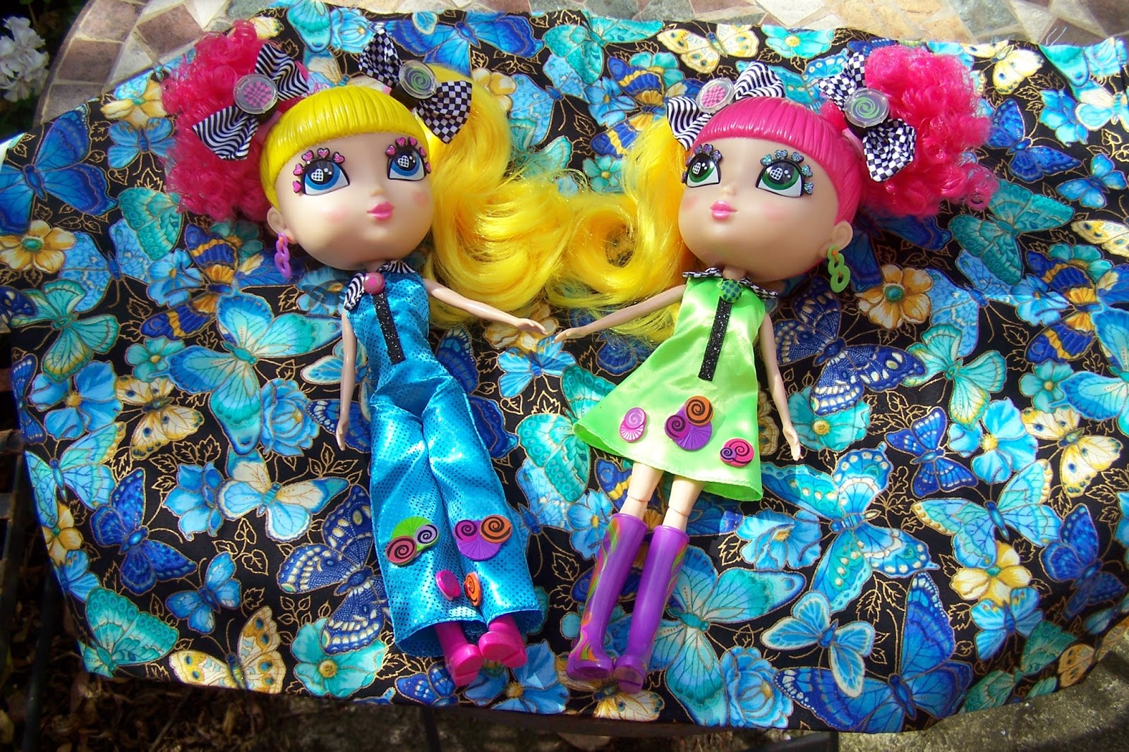 Lizzie's Arty Crafty 'n Dolls Dolls! My Large Head Dolls