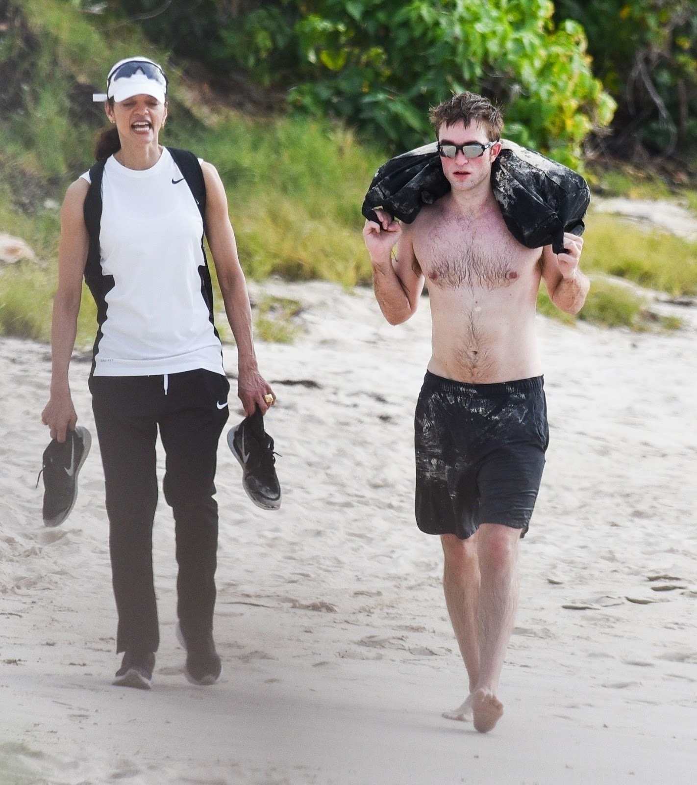 Роберт паттинсон на пляже