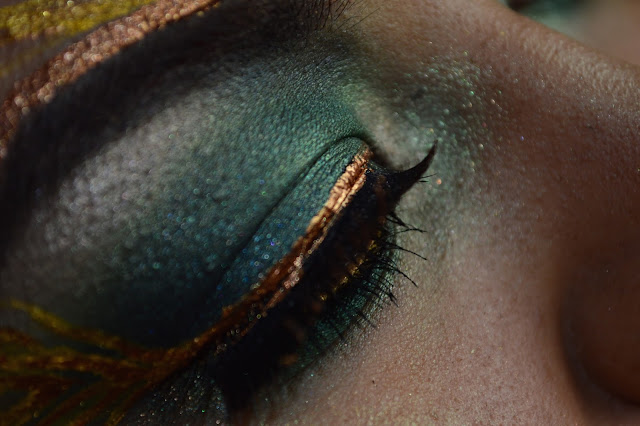 I'm Feeling Like... Pride and Prejudice (Book Cover Inspiration) - Cherry Diamond Lips Makeup Makeup inspired by Pride and Prejudice con Babylon di Nabla, Versailles e Peyote di Neve, Dragon Vice3, Brow Pot Uranus Nabla
