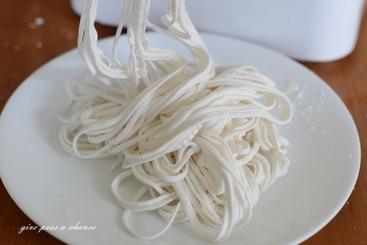Give Peas a Chance Khao Piek Sen Lao Noodles (Philips Pasta Maker)