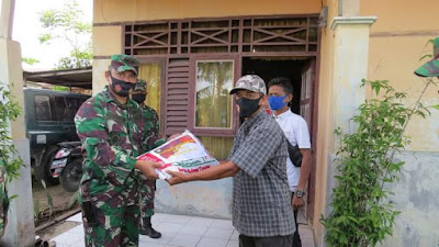 Kodim 0109/Aceh Singkil Salurkan Bantuan Sembako Kepada Korban Konflik 