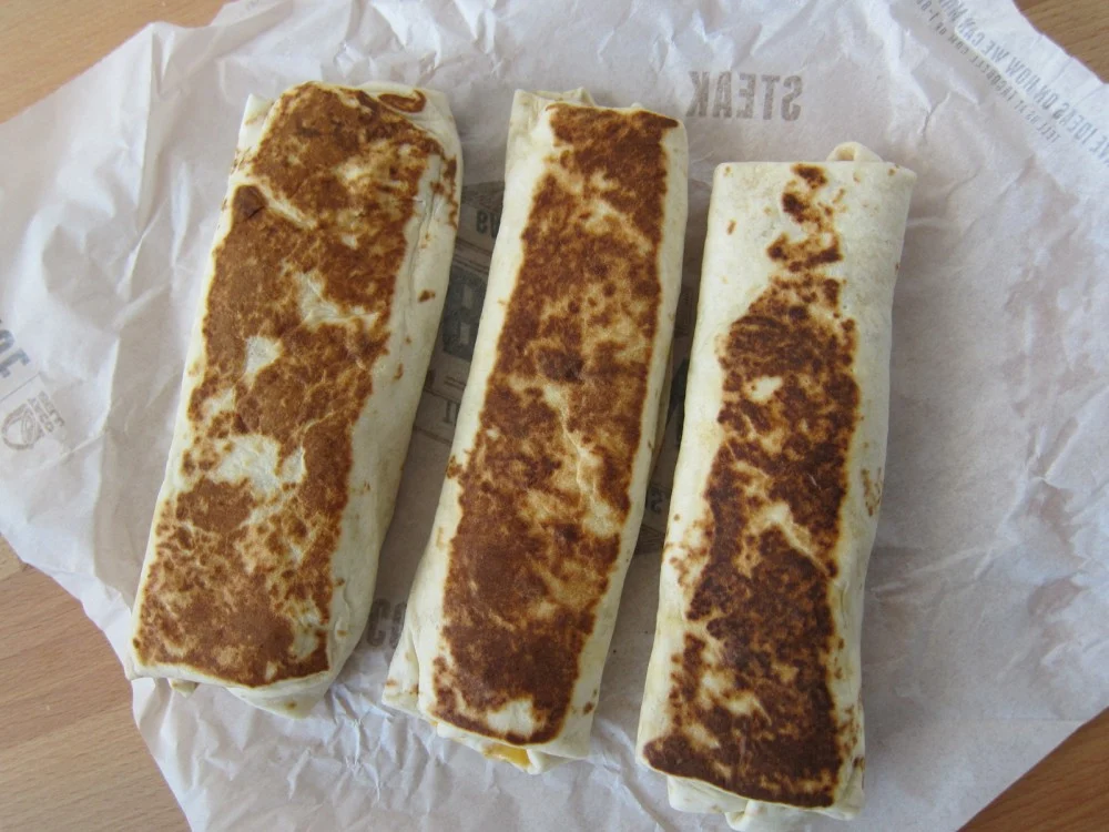 Review Taco Bell Grilled Breakfast Burritos