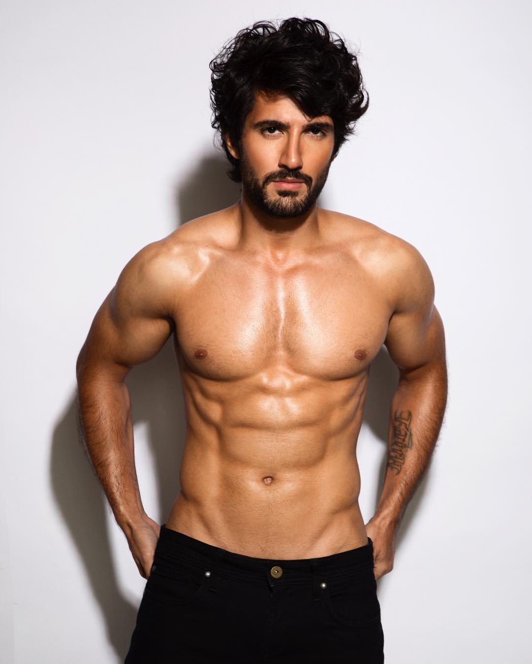 Aditya Seal Height, Weight, Age, Wife, Biography, Movies List