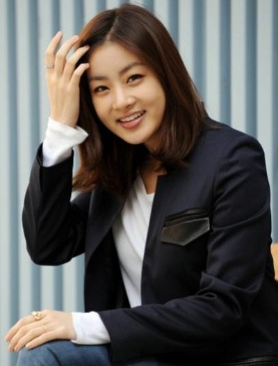 ABOUT KOREA: Kang Sora Profile