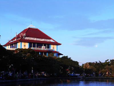 10 Perguruan Tinggi Negeri Terbaik di Indonesia Tahun 2022 Menurut QS World University