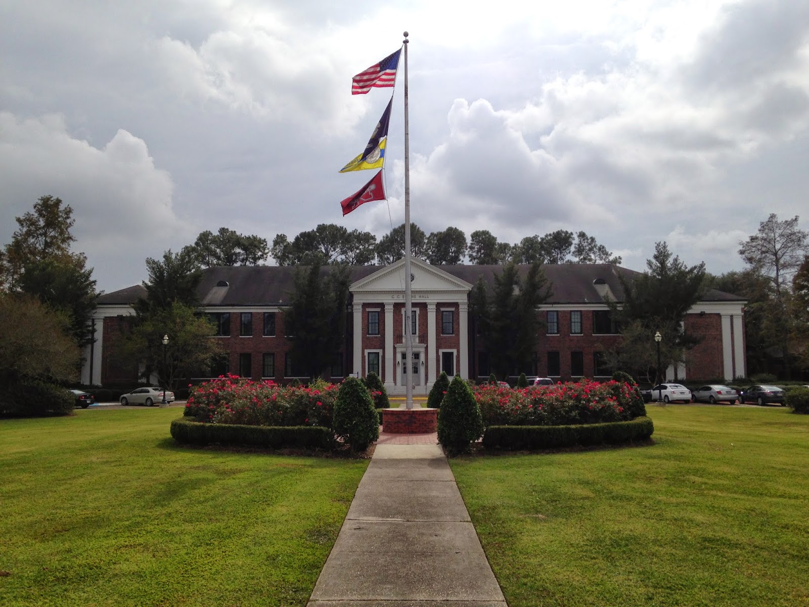 One Hopeless Wanderer Thibodaux & Houma, Louisiana Day 2 A Nicholls