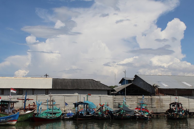 Turah dari Kampung Tirang: Isolasi, Relokasi,  dan Marginalitas yang Masih Menghantui