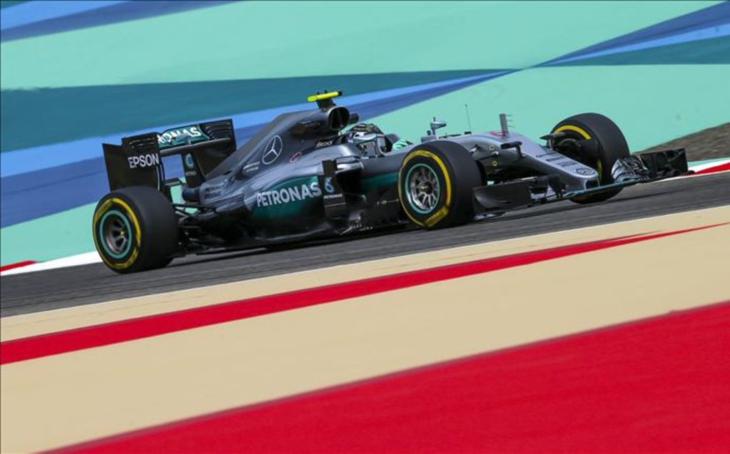 Rosberg kontroluje tempo w Bahrajnie wyniki 2 treningu