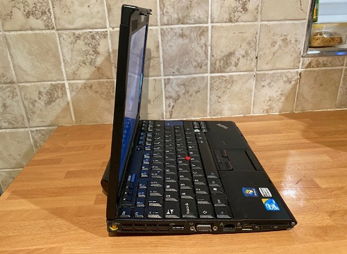 Laptop Lenovo Thinkpad X201, Core i7-620M, Ram 4Gb, HDD 250Gb, 12.1 inch