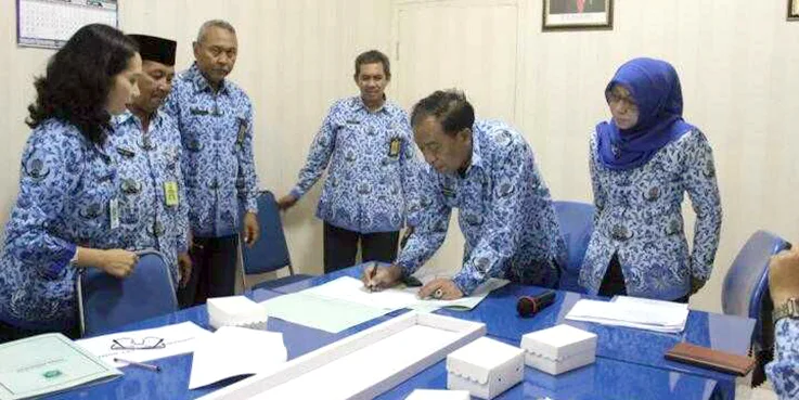 Sertijab Kepala UPT SDA dan Kasubag UPT SDA Kabupaten Malang yang digelar diruang rapat Dinas.
