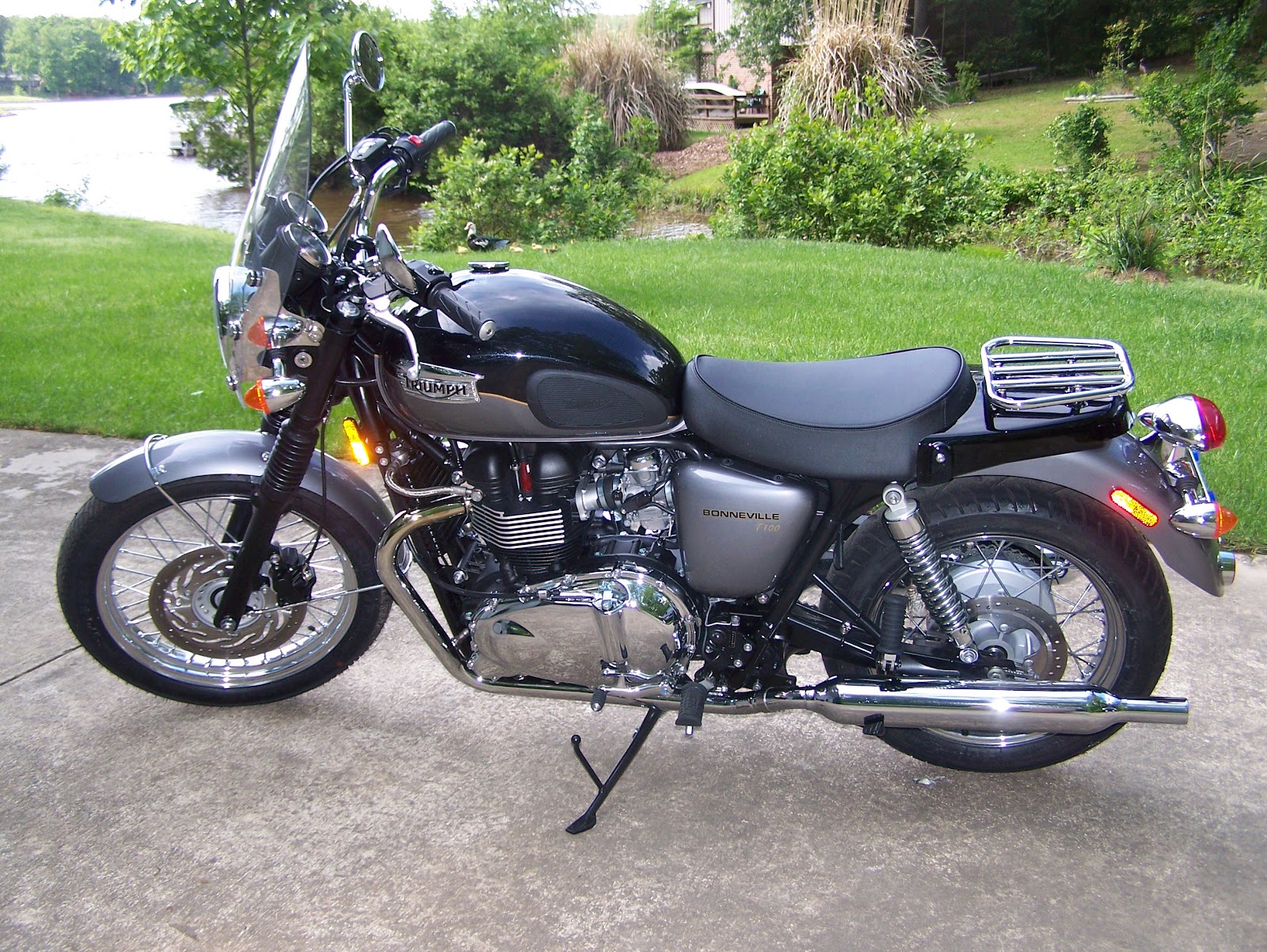 Jim's Motorcycling Adventures: My 2012 Triumph Bonneville T100