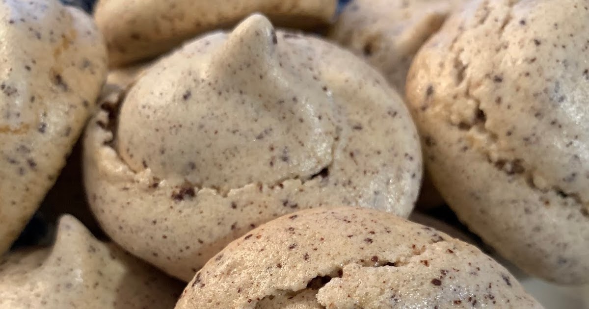 A Taste of History with Joyce White Chocolate Puffs, an Eighteenth