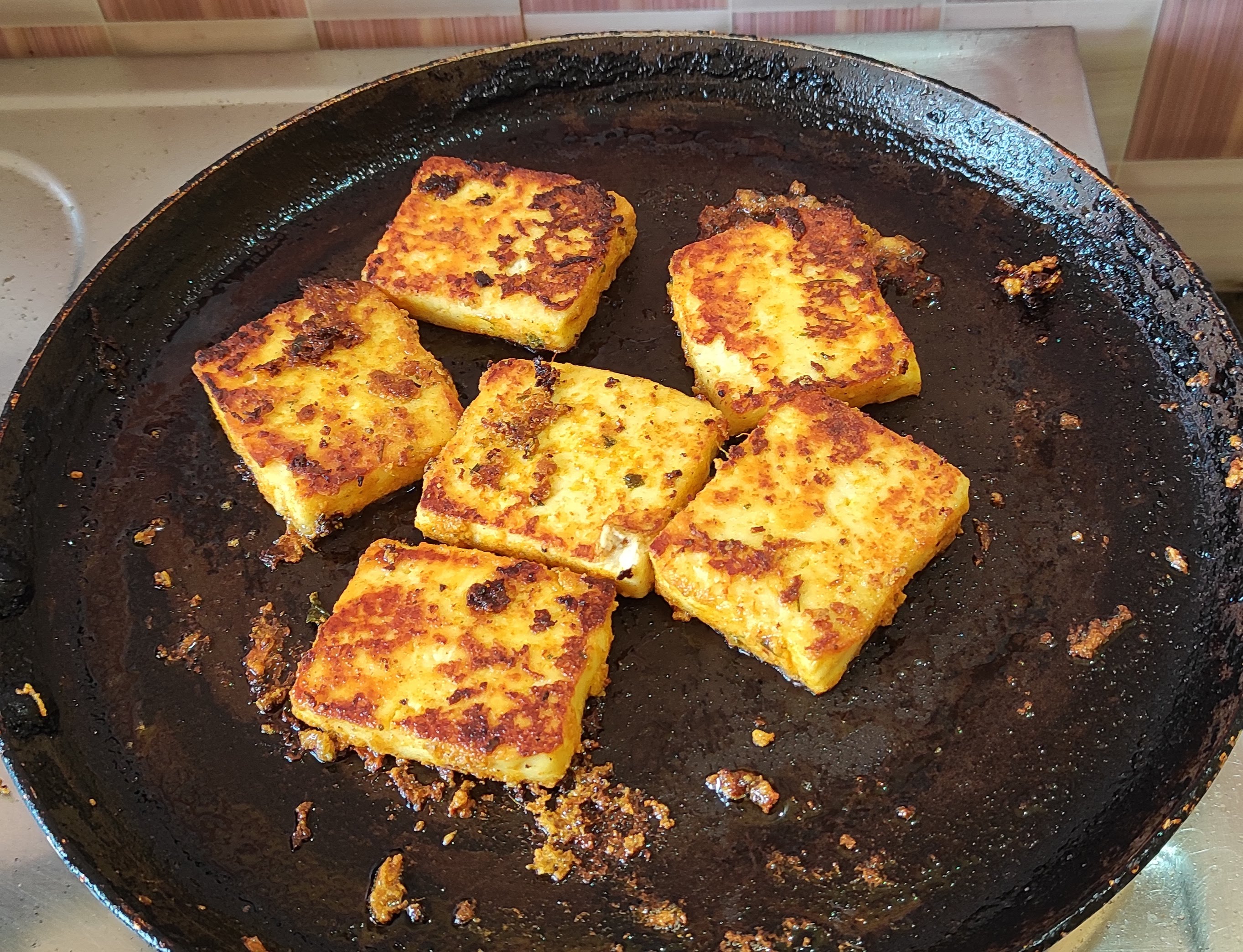Paneer tawa fry / pan fried paneer