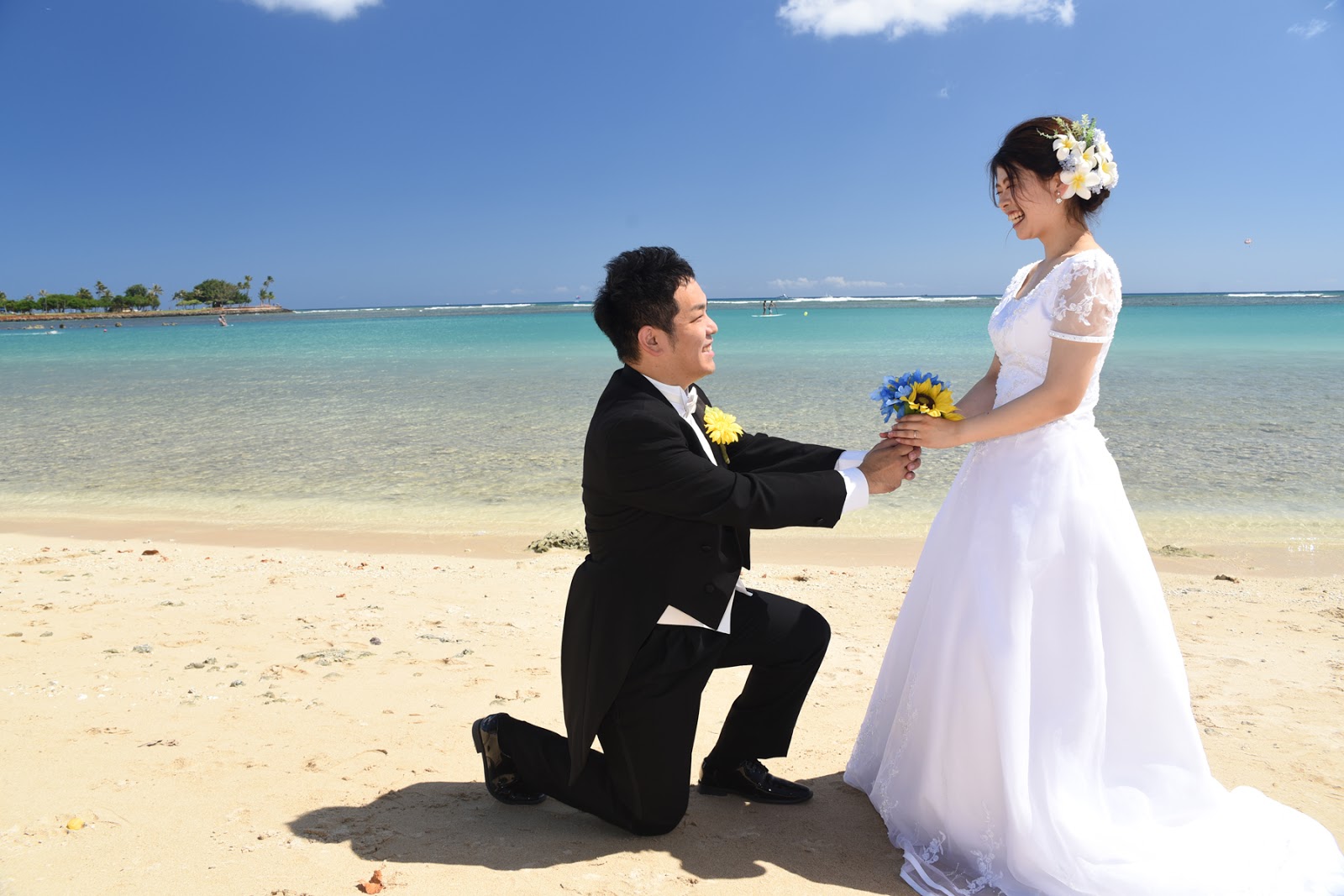 Hawaii Wedding Flowers Sunshine and Sunflowers