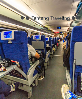 High speed train di china