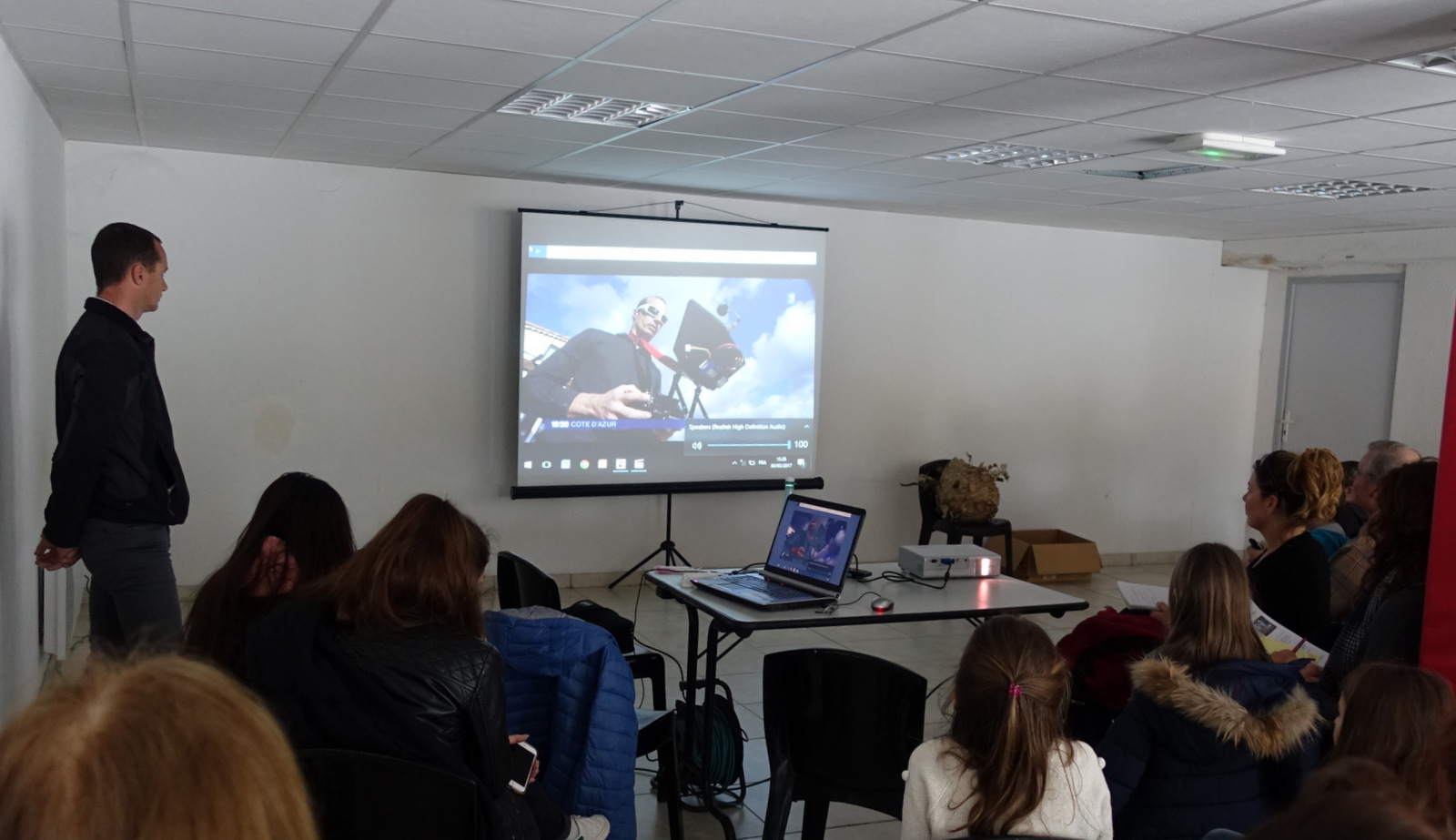 L'Association MAIA Conference, Comment aider les abeilles au printemps