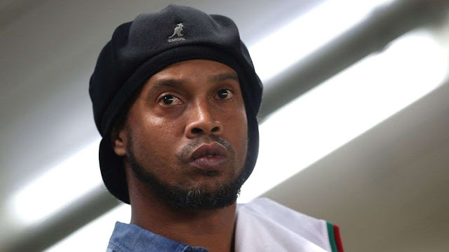 Ronaldinho acumula mais de R$ 17 milhões em dívidas e tem 57 imóveis bloqueados