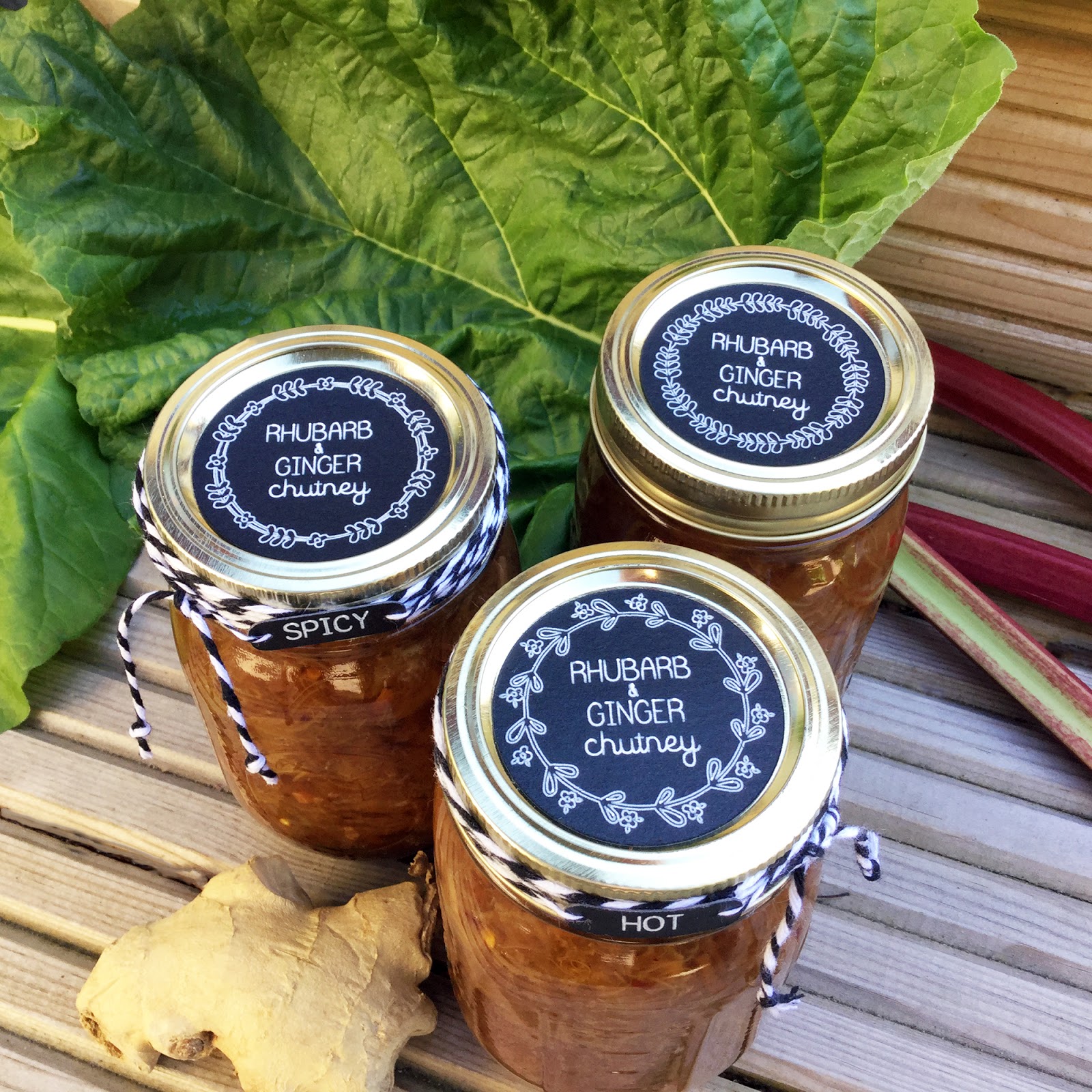 Crafting Quine Chalkboard Labels for Homemade Preserves