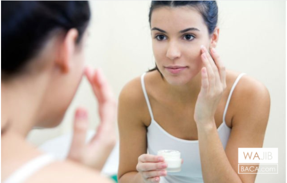 Rutin Pakai Krim Malam Tapi Nggak Ngefek? Mungkin Belum Lakukan 5 Cara Ini