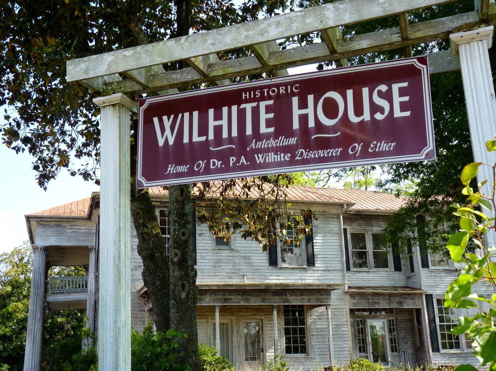 TO THE WILHITE HOUSE