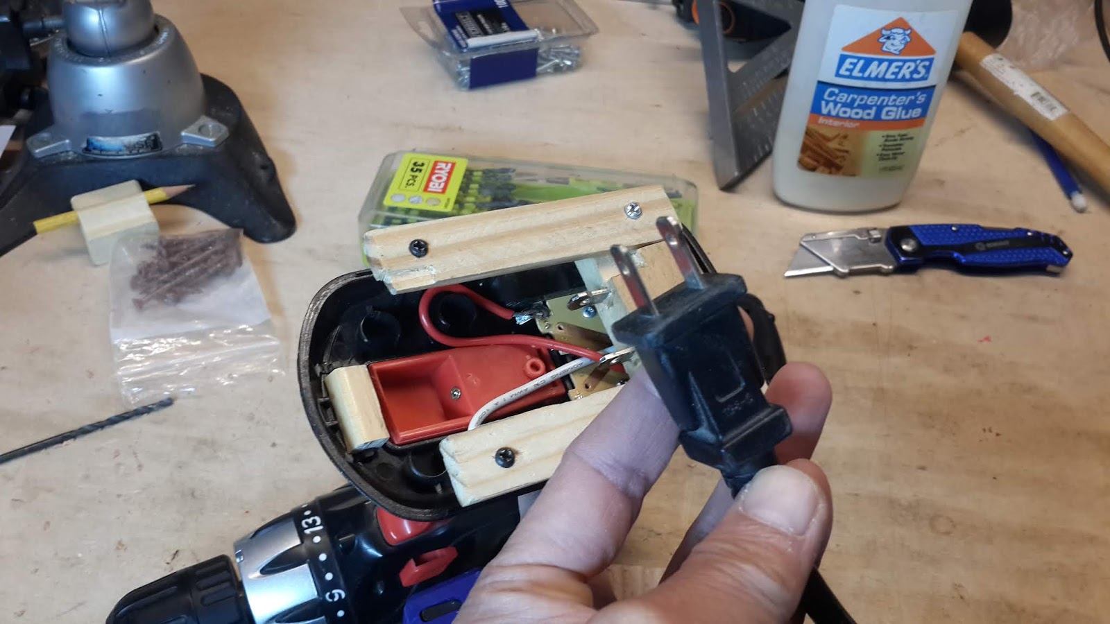 HyperGauge Revive a dead 18v drill with 20v Lithium battery