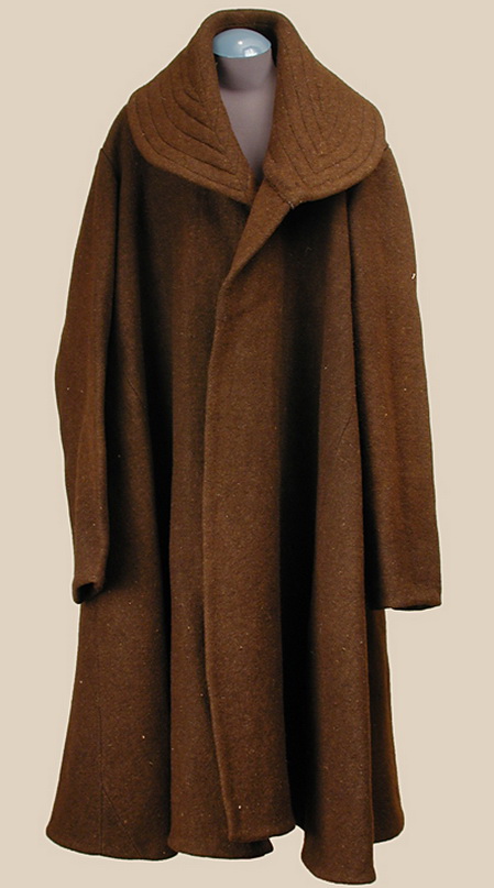 длинный кафтан из сукна. зипун крестьянина 19 века. что такое зипун в древней руси. кафтан 19 век. длинный кафтан из сукна.