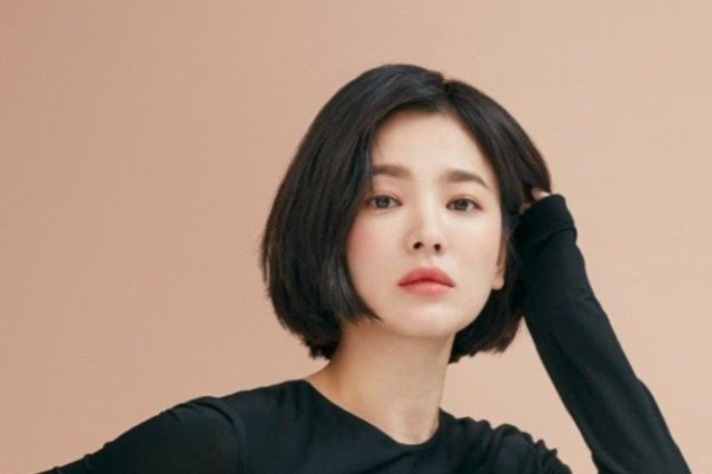 83 Foto Model Rambut Pendek Poni Wanita Kece Yang Wajib Di Tiru