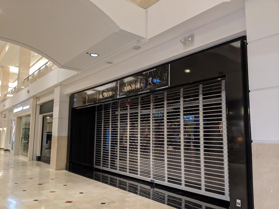 luggage store montgomery mall