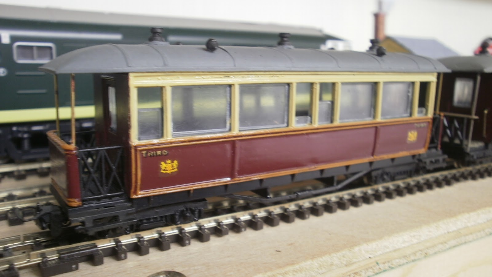 Dorset Railway Modelling 009 Balcony Coaches.