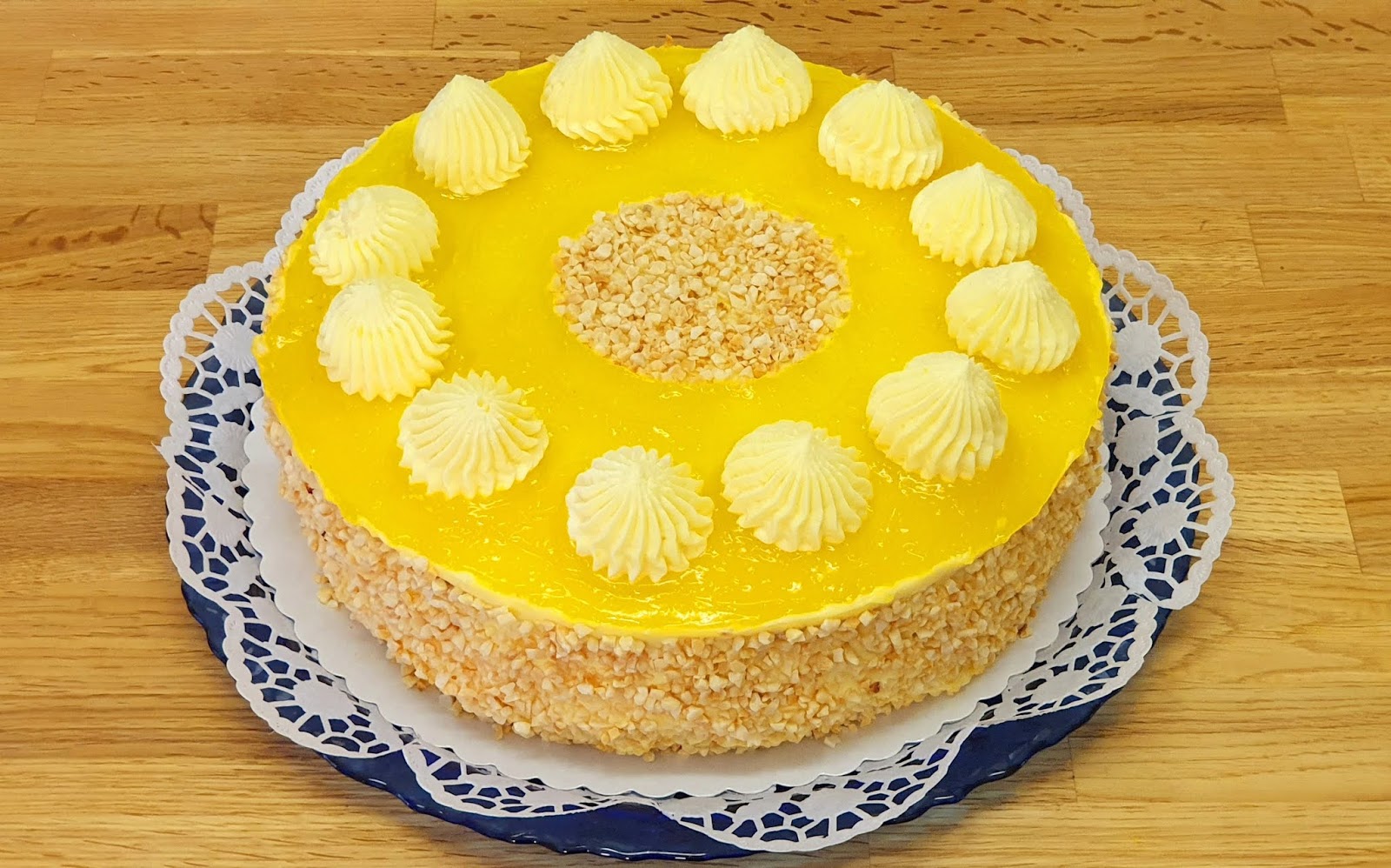 Lilian's Baking Inspiration Vanille & LemonClementine Curd Torte