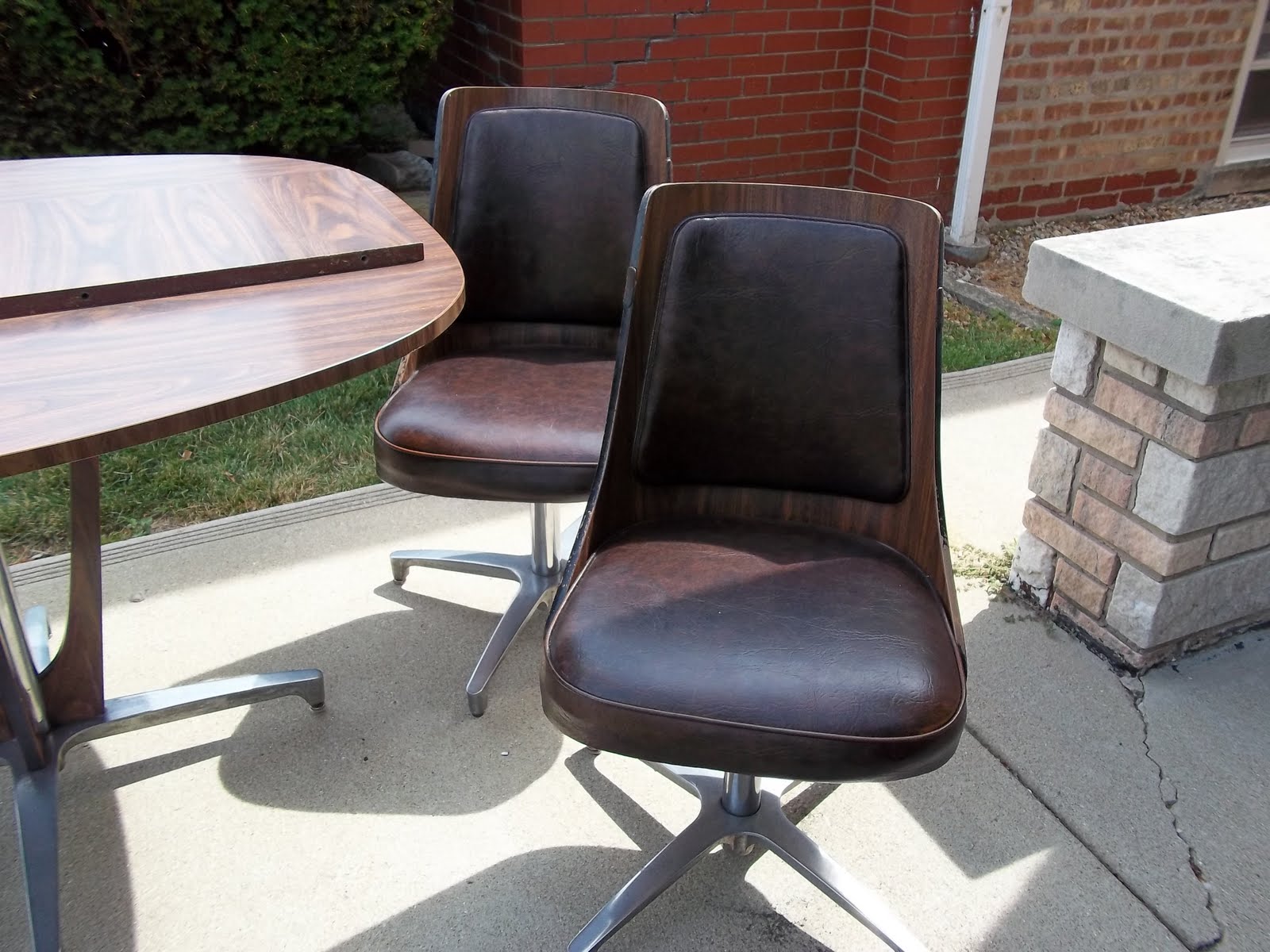 Chrome Formica Table And Chairs Minimalist Home 2016/2017