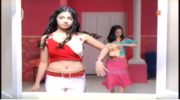 Ultimate Navel Divya Khosla Hot And Sexy Navel Snaps Saree