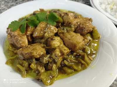 Pollo con pimiento verde a la cerveza