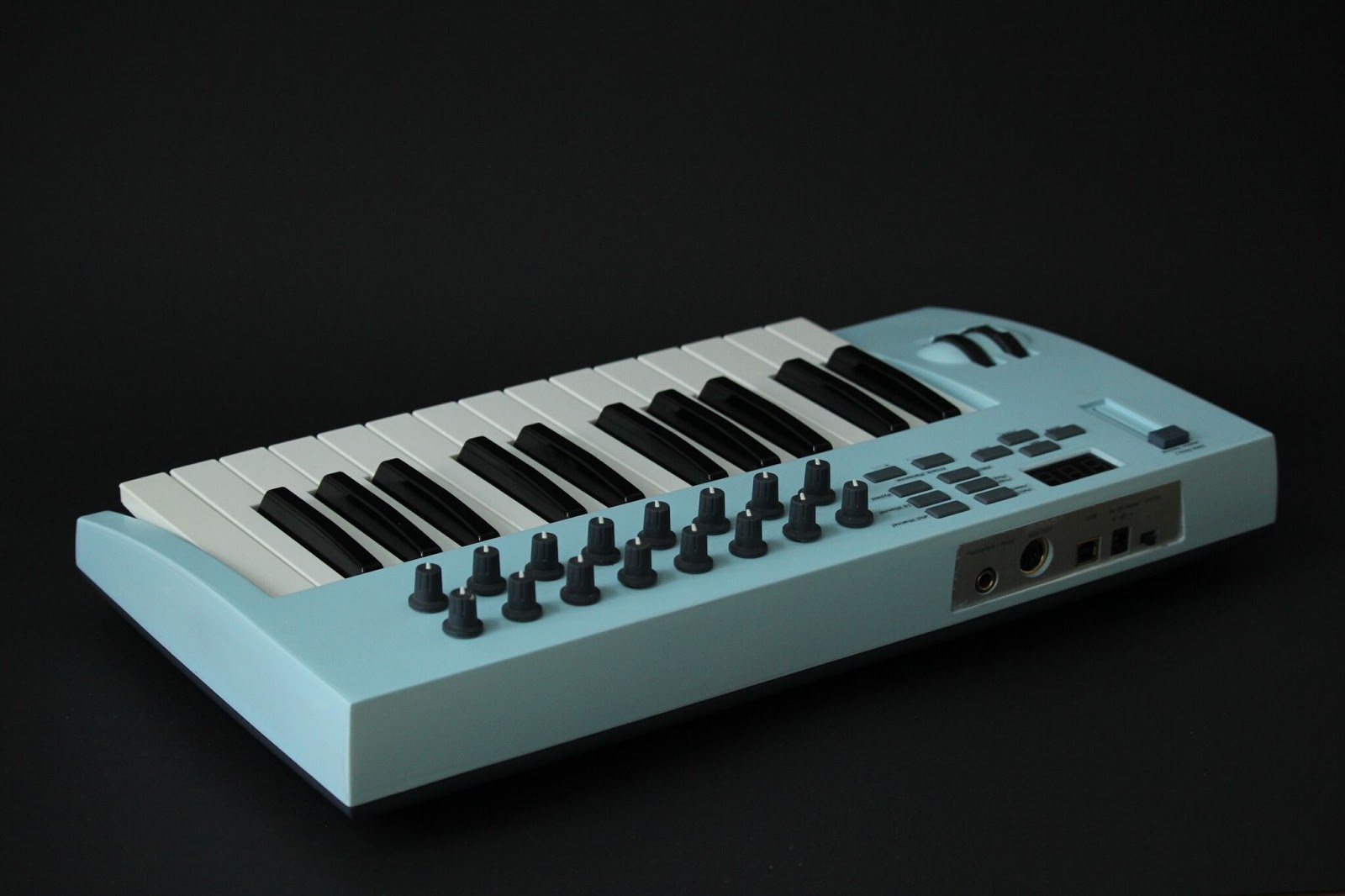 MATRIXSYNTH Custom Painted MIDI Keyboard Controllers by ColoredKeysNL