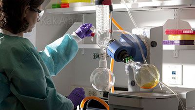 Pembahasan Kimia UN 2017 No. 31 - 35, sifat koligatif larutan, elektrokimia, elektrolisis