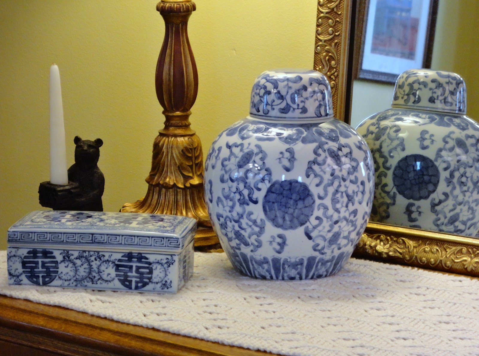 Days at Buttermilk Cottage: A Passion for Blue and White