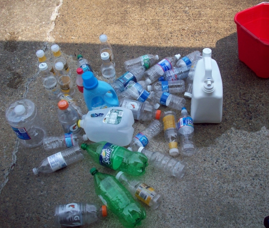 College DownTime: Reuse Plastic Bottles - Build a Raft
