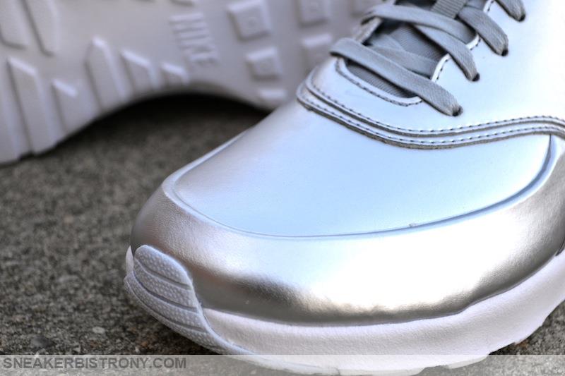 air max thea silver