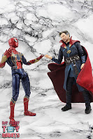 S.H. Figuarts Doctor Strange (Battle On Titan Edition) 65