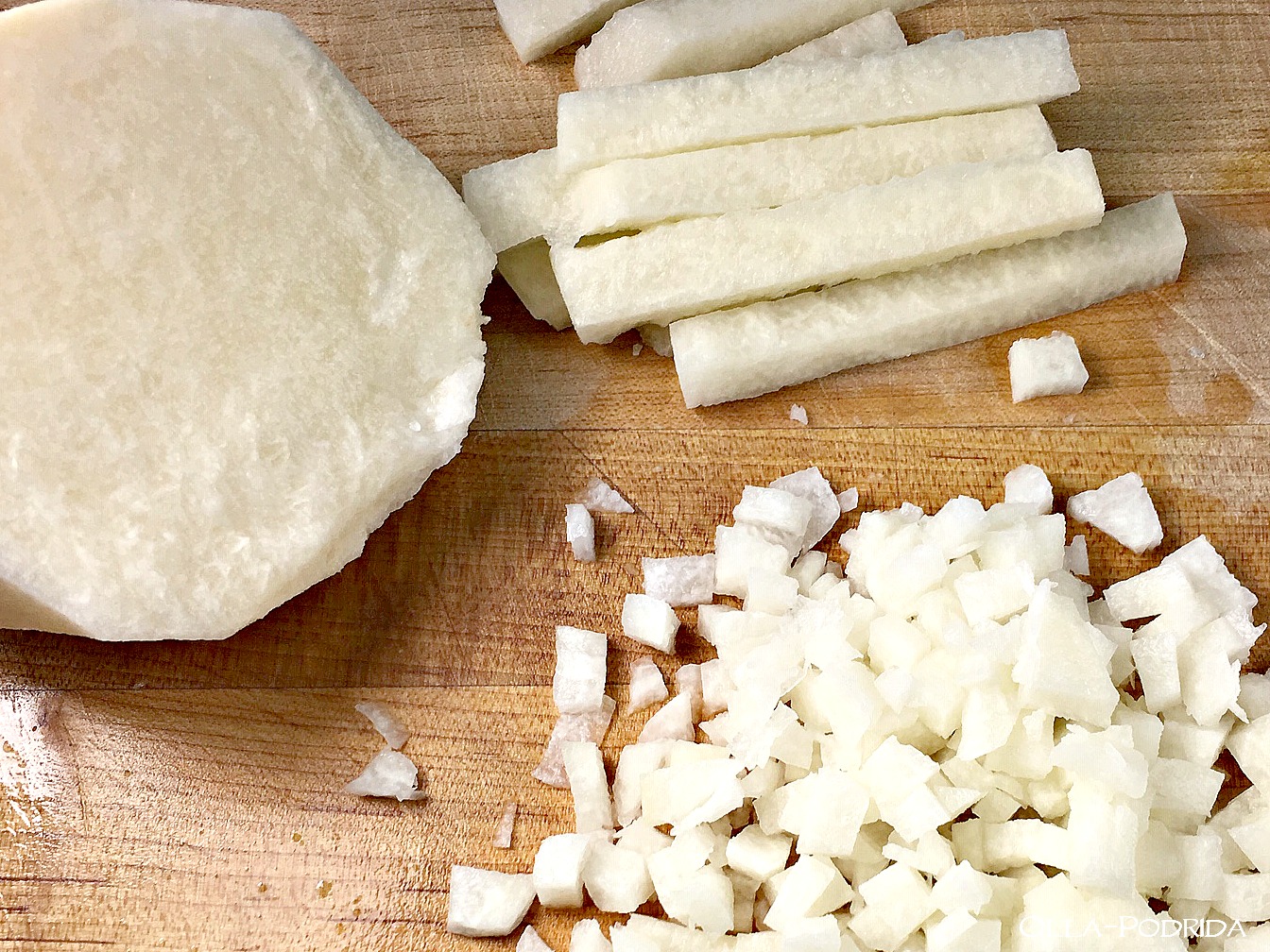 OllaPodrida Jicama Spinach Dip with Hearts of Palm