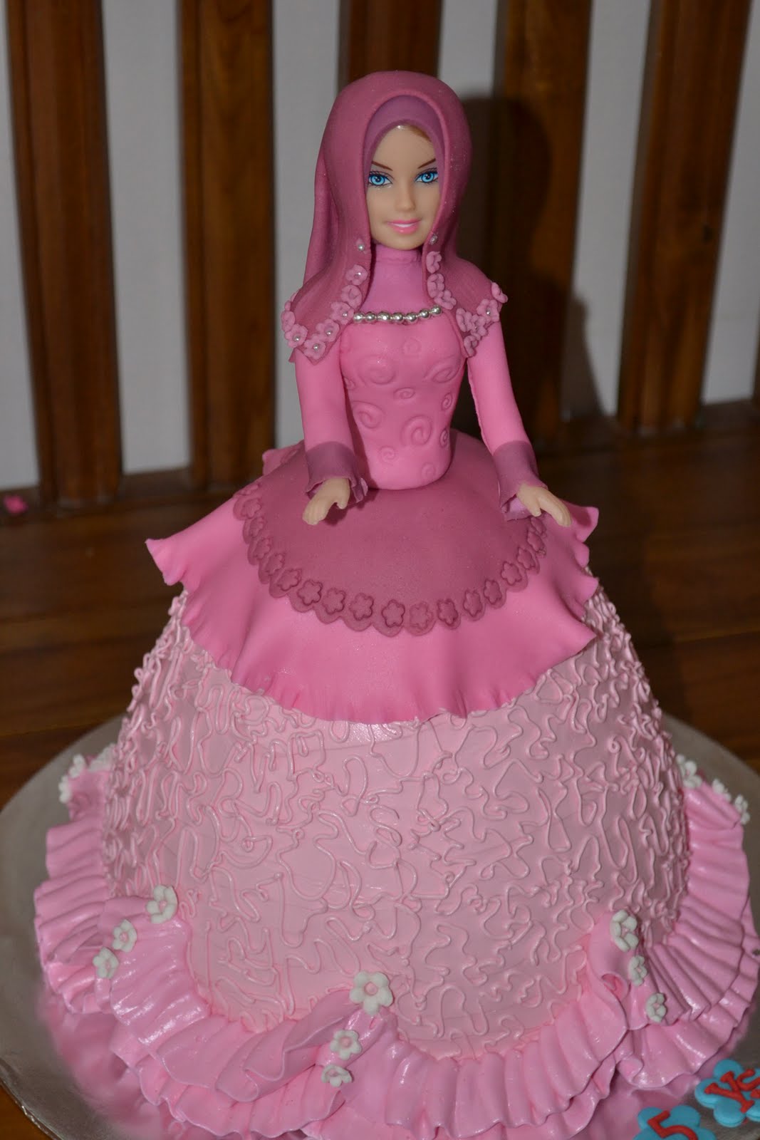 Muslimah Doll Cake