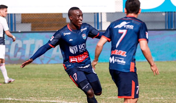 Oficial: Universidad César Vallejo, renueva dos años Yorleys Mena