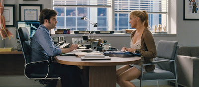 Bill Hader and Amy Schumer in Trainwreck