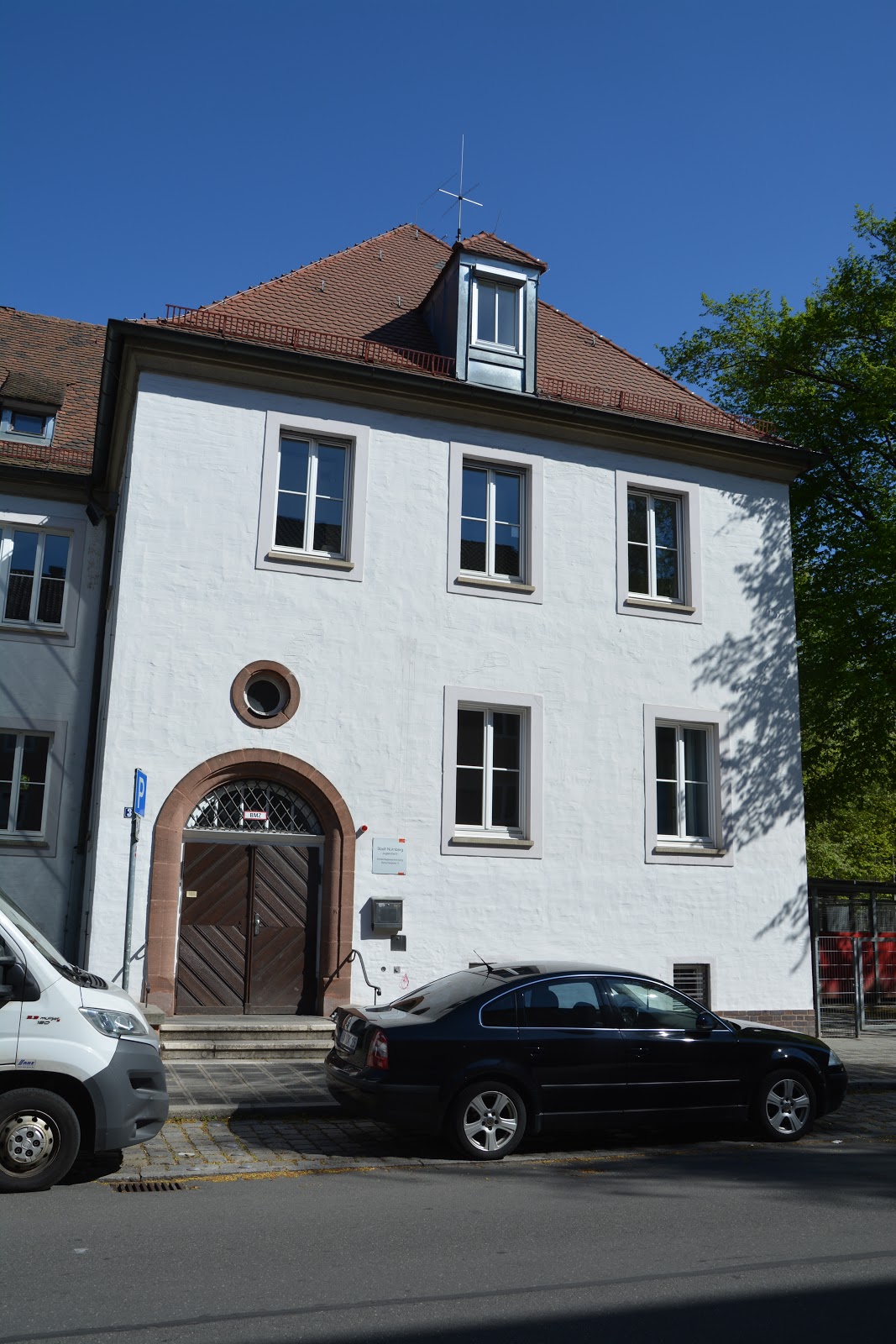 Nürnberginfo: Herschelplatz mit Mittelschule