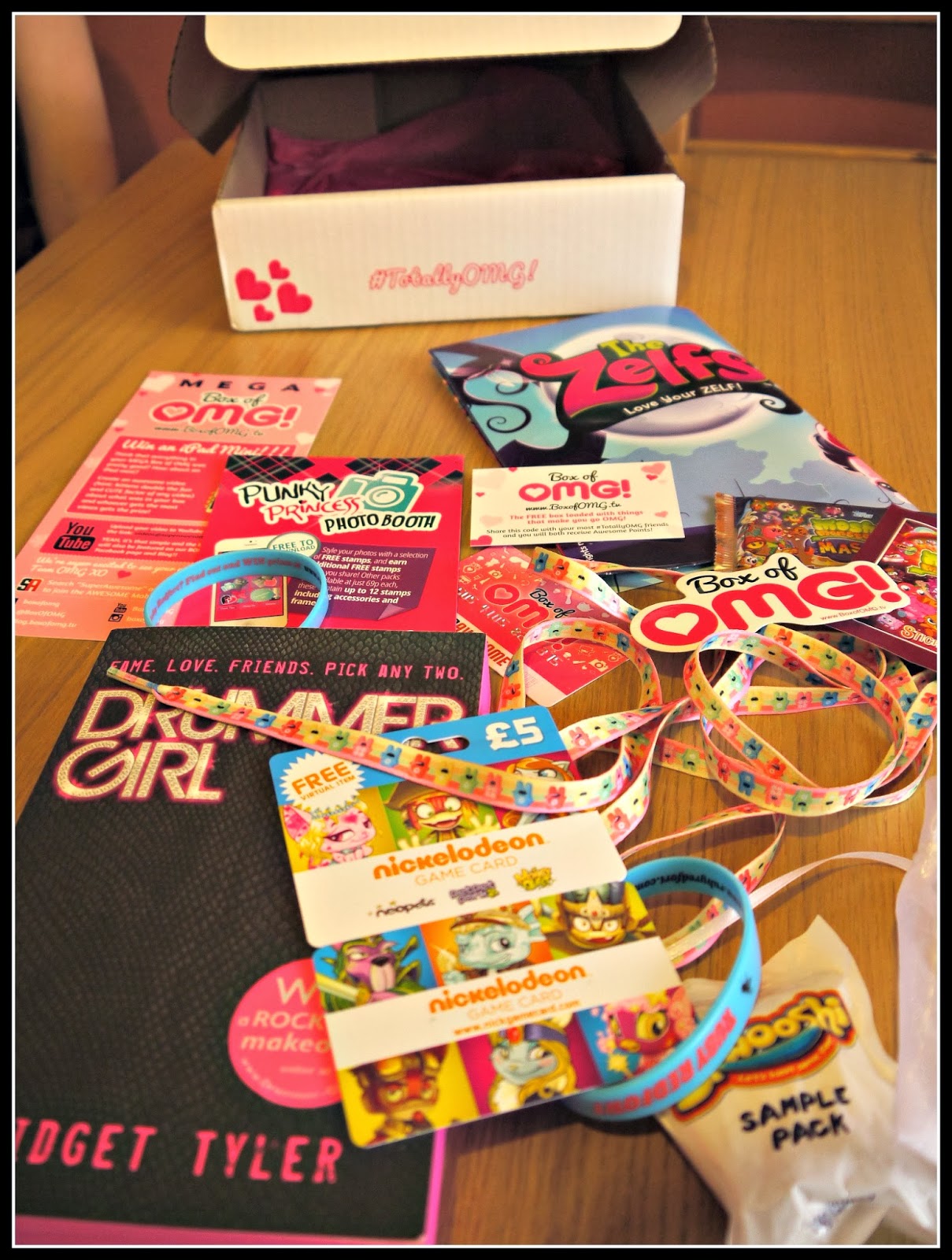 Inside the Wendy House What's Inside the Box of OMG and Box of Awesome?