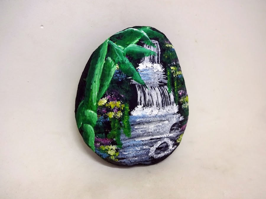 COMO PINTAR PIEDRAS CON PAISAJE CON CASCADA PASO A PASO